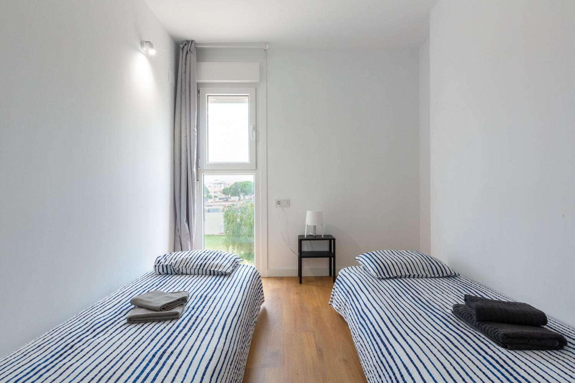 Apartamentos En Canet Al Mar, Junto Playa Y Con Piscina Canet d'En Berenguer Zewnętrze zdjęcie